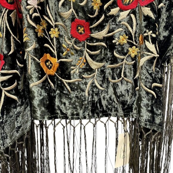 Embroidered Green Velvet Topper Shawl 56" Square w/ Fringe Luxury Tablecloth - Picture 4 of 12